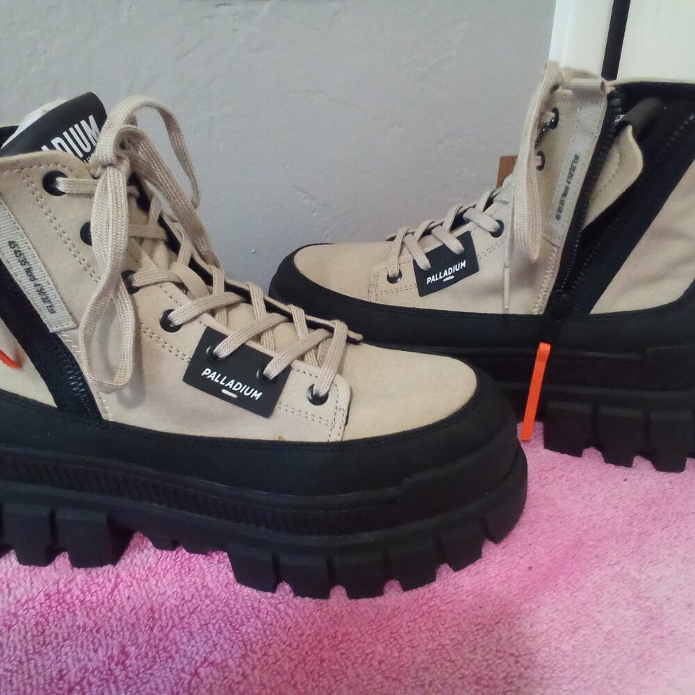 Palladium Boots - Picture 8 of 10